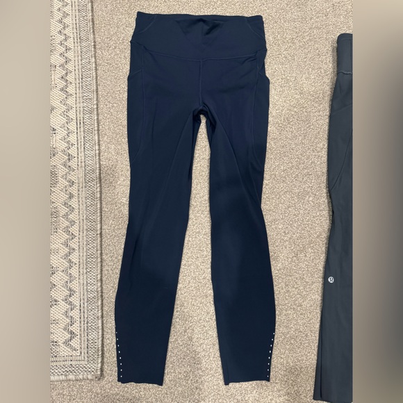 Lululemon fast and free pants leggings w/ pocket reflective size 8 excellent - Picture 2 of 3